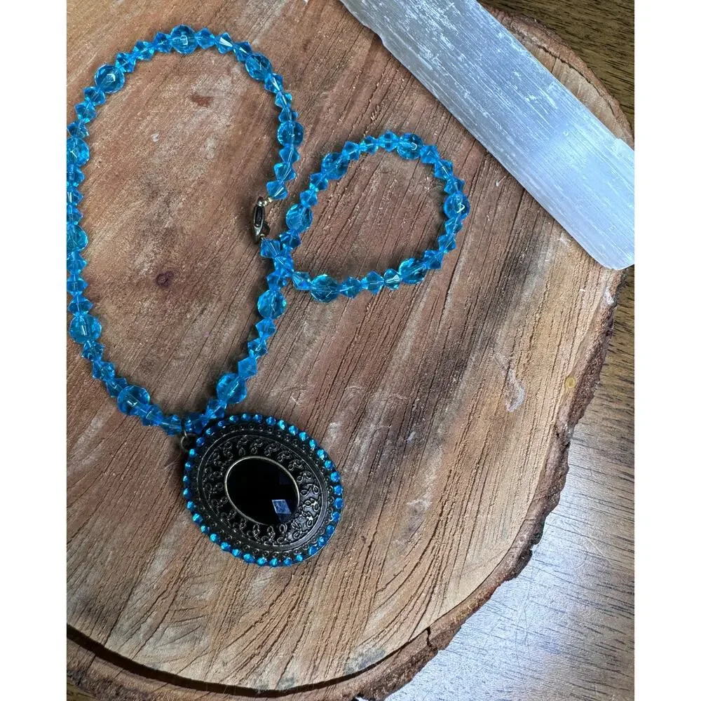 Aqua Marine Beaded Necklace With Oval Locket Blue Rhinestones and Black Stone - Picture 3 of 5